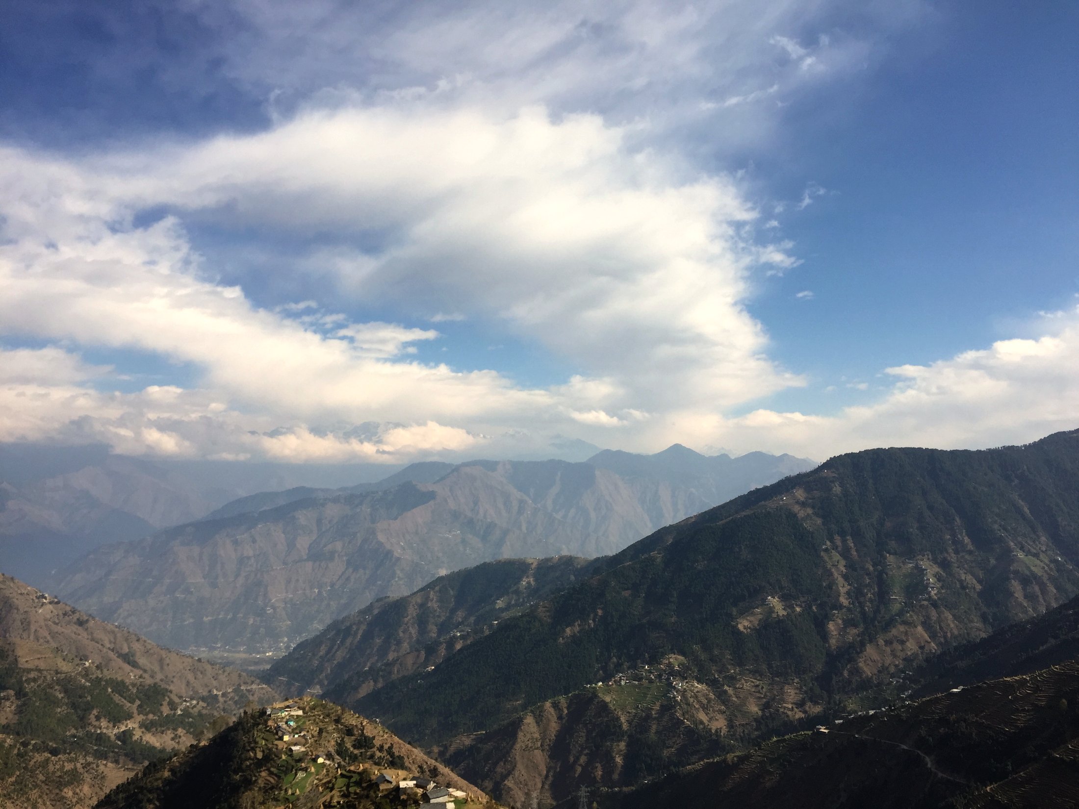 The road through the valley. â€” Chamba, Himachal Pradesh Â· Nov 2015